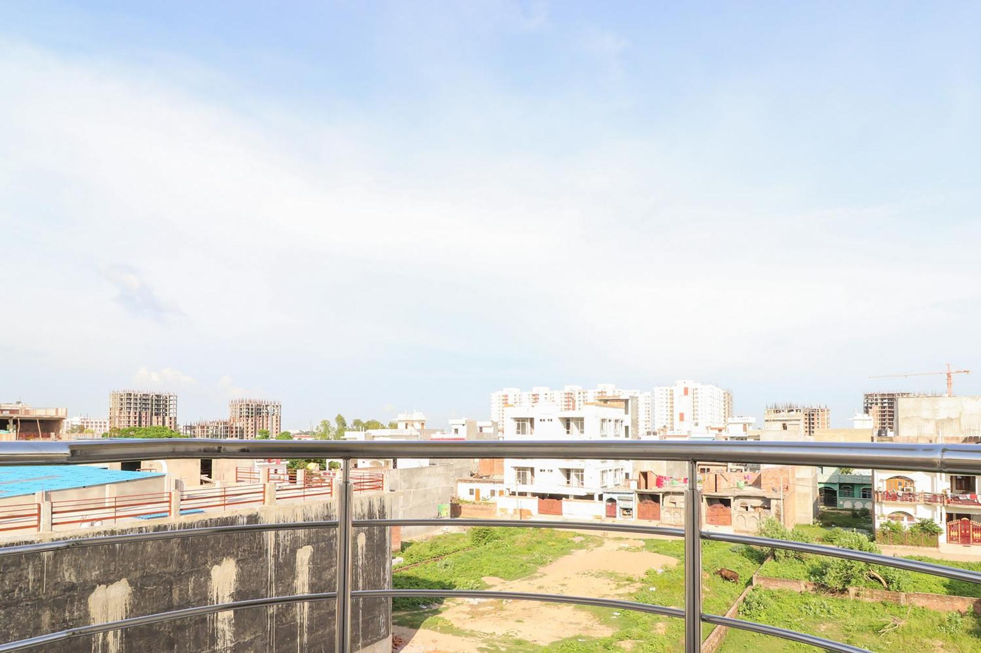 Hotel O Vgs Chinhat Exterior photo